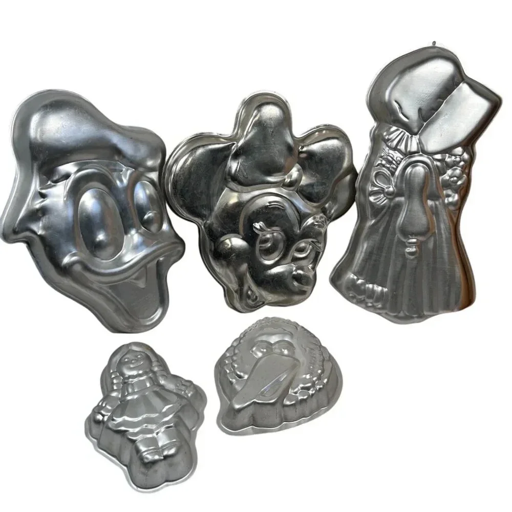 Vintage Walt Disney Wilton Cake Pans Holly Hobbie Minnie Mouse